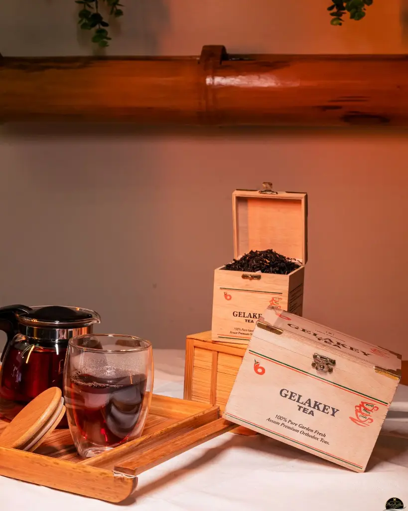 Gelakey's Orthodox Tea in a Wooden Chestlet Box
